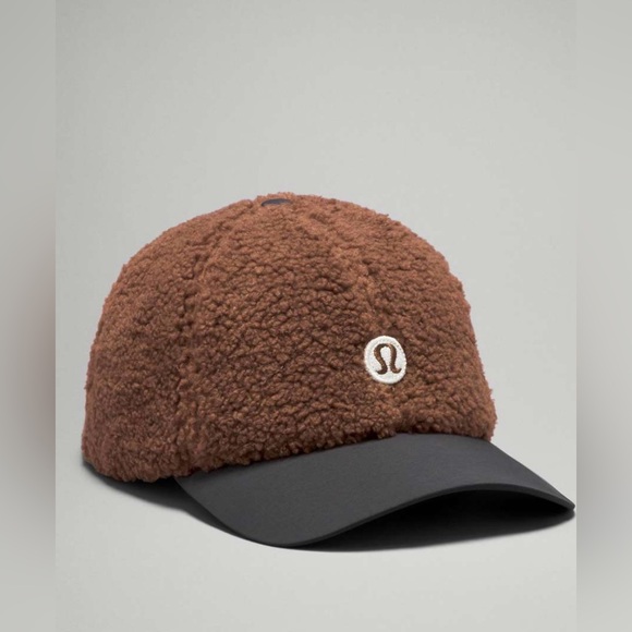 Lululemon Womens Textured Fleece Ball Cap
Brown Earth / Black - Picture 2 of 6